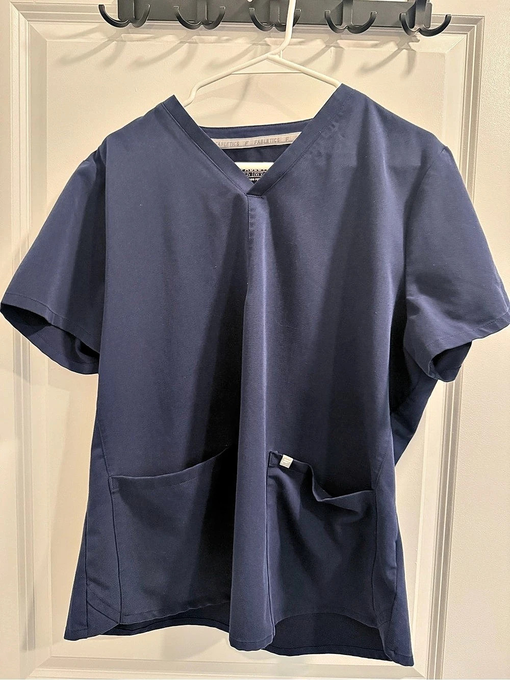 Fabletics Method 2-Pocket Scrub Top Navy Short Sleeve Scrub Top Like New